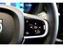 Volvo XC60 2.0 T6 AWD 293kW/399pk Aut8 MJ'26 Plug-in Ultra Black Edition LUCHTVERING + HARMAN/KARDON + PANORAMADAK + BLIS + EL.TREKHAAK + HEAD-UP + PILOT ASSIST + V&A STOEL-&STUURVERWARMING + ADAPT.CRUISE + SPORTSTOELEN + GOOGLE + 360 CAMERA + 21" LM-VELGEN!!