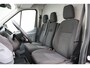 Ford Transit 350 2.2 TDCI L2H2 Ambiente 3-zits, Airco, Verwarmde Voorruit, Navigatie, Bluetooth, Cruise, Trekhaak