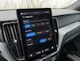 Volvo XC60 2.0 T6 Plug-in hybrid AWD Ultra Black Edition | Harman Kardon Audio | Head-up Display | 360 Graden Camera | Panoramadak | Lichtmetalen Velgen 21 inch | Elektrisch Verstelbare Voorstoelen | Keyless Entry | BLIS