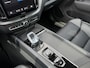 Volvo XC60 2.0 T6 Plug-in hybrid AWD Ultra Black Edition | Harman Kardon Audio | Head-up Display | 360 Graden Camera | Panoramadak | Lichtmetalen Velgen 21 inch | Elektrisch Verstelbare Voorstoelen | Keyless Entry | BLIS