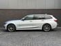 BMW 3-Serie Touring 320i Executive Edition - ACC|Dealer ond.|E-Trekhaak|M-stuur|Stuurverwarming|Hi-Fi