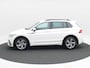 Volkswagen Tiguan 1.5 TSi 150 Pk Automaat R-Line | Adaptive Cruise | Climate Control | Navigatie | Camera | Carplay | 19 Inch | 17.821 Km!!