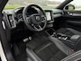 Volvo XC40 1.5 T4 Recharge R-Design Automaat / Panoramadak / Leder-Alcantara / Camera / Navi / 19" Velgen / Clima / PDC / Cruise /
