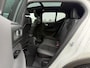 Volvo XC40 1.5 T4 Recharge R-Design Automaat / Panoramadak / Leder-Alcantara / Camera / Navi / 19" Velgen / Clima / PDC / Cruise /