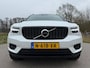 Volvo XC40 1.5 T4 Recharge R-Design Automaat / Panoramadak / Leder-Alcantara / Camera / Navi / 19" Velgen / Clima / PDC / Cruise /
