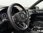 Volvo XC40 1.5 T4 Recharge R-Design Automaat / Panoramadak / Leder-Alcantara / Camera / Navi / 19" Velgen / Clima / PDC / Cruise /