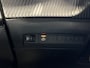 Peugeot 2008 1.2 PureTech Blue Lease Allure | Navigatie/Android/Apple Carplay | LM Velgen 17" | Cruise Control | LED Koplampen | Airco Automatisch |