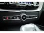 Volvo XC60 2.0 T6 Plug-in hybrid AWD Inscription Exclusive | Google | Luchtvering | Trekhaak | Head-up | H&K Audio | Pano-dak |