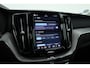 Volvo XC60 2.0 T6 Plug-in hybrid AWD Inscription Exclusive | Google | Luchtvering | Trekhaak | Head-up | H&K Audio | Pano-dak |