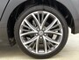 Toyota Yaris 1.5 Hybrid 130 Executive | BTW voertuig | Dodehoek detectie | Stoel+stuurverwarming | Parkeersensoren voor+achter | Draadloze telefoonlader | Apple CarPlay/Android Auto | Cruise Control Adaptive | DAB+ | anita BL