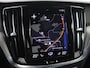 Volvo V60 2.0 B4 R-Design | Stoelverwarming | Adaptive cruise | Carplay | Camera | Keyless | Navigatie | Half leder | Full LED | Parkeerhulp | Climate control