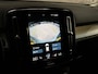 Volvo XC40 1.5 T2 Sport Automaat (APPLE CARPLAY, GROOT NAVI, CAMERA, STUUR/STOELVERWARMING, GETINT GLAS, SPORTSTOELEN, KEYLESS, NIEUWE APK, NIEUWSTAAT)