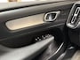 Volvo XC40 1.5 T2 Sport Automaat (APPLE CARPLAY, GROOT NAVI, CAMERA, STUUR/STOELVERWARMING, GETINT GLAS, SPORTSTOELEN, KEYLESS, NIEUWE APK, NIEUWSTAAT)