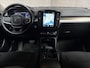 Volvo XC40 1.5 T2 Sport Automaat (APPLE CARPLAY, GROOT NAVI, CAMERA, STUUR/STOELVERWARMING, GETINT GLAS, SPORTSTOELEN, KEYLESS, NIEUWE APK, NIEUWSTAAT)