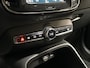Volvo XC40 1.5 T2 Sport Automaat (APPLE CARPLAY, GROOT NAVI, CAMERA, STUUR/STOELVERWARMING, GETINT GLAS, SPORTSTOELEN, KEYLESS, NIEUWE APK, NIEUWSTAAT)