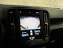 Volvo XC40 1.5 T3 163Pk Automaat (APPLE CARPLAY, GROOT NAVI, CAMERA, TREKHAAK, SPORTSTOELEN, PARKEERSENSOREN, LANE ASSIST, LED KOPLAMPEN, NIEUWSTAAT)