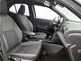 Toyota Yaris Cross 1.5 Hybrid 115 First Edition Comfort Pack | BTW voertuig | Dealer onderhouden | Dodehoek detectie | Stoel+stuurwielverwarming | Parkeersensoren voor+achter | Cruise control Adaptive | Apple CarPlay/Android Auto | Achteruitrijcamera |
