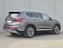 Hyundai Santa Fe 1.6 T-GDI PHEV Premium Sky 7P automaat / 7 persoons / Accu SOH 100% / Dealer onderhouden / Afneembare trekhaak / Head Up Display / Trekgewicht 1350 kg / Glazen schuif- en kanteldak / Stuur- Stoel & Achterbankverwarming /