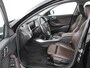 BMW 1-Serie 120i Business Edition Plus | Leder | Sportstoelen | Carplay | Stoelverwarming | Live Cockpit | Parkeerhulp | Climate control