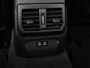 BMW 1-Serie 120i Business Edition Plus | Leder | Sportstoelen | Carplay | Stoelverwarming | Live Cockpit | Parkeerhulp | Climate control