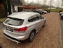 BMW X1 xDrive20i | 4x4 | Carplay | HUD | Trekhk | Camera | 1e Eig. | Ad.Cruise | Dealeronderhouden!