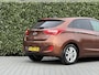 Hyundai i30 1.6 GDI i-Vision, NAVI, CAMERA, DAB+, PDC, LED, CRUISE CONTROL, CLIMATE CONTROL, STOELVERWARMING, LICHTMETAAL 16"