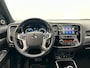 Mitsubishi Outlander 2.4 PHEV Instyle | Origineel NL| Pano/Dak | Keyless | Adaptieve Cruise | Trekhaak | Stuur/Stoelverwarming |