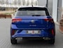 Volkswagen T-Roc 1.5 TSI R-Line 11-2025 IQ LIGHT NAVI CAMERA CLIMATE SPORTVELGEN