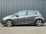 Peugeot 208 1.2 SIGNATURE I NL Auto I 1E Eigenaar I Navigatie I Cruise Control I All Season I 17"LM I Parkeersensoren I