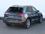 Audi Q5 50 TFSI e S edition | Verwarmbaar voorruit | Leder | Rode stiksels | Trekhaak | HUD | Elektr. vers. voorstoelen + memory | Keyless | Sfeerverlichting | Stoelverw. v+a |