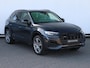 Audi Q5 50 TFSI e S edition | Verwarmbaar voorruit | Leder | Rode stiksels | Trekhaak | HUD | Elektr. vers. voorstoelen + memory | Keyless | Sfeerverlichting | Stoelverw. v+a |