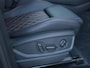Audi Q5 50 TFSI e S edition | Verwarmbaar voorruit | Leder | Rode stiksels | Trekhaak | HUD | Elektr. vers. voorstoelen + memory | Keyless | Sfeerverlichting | Stoelverw. v+a |