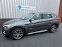 BMW X1 XDrive20i High Executive | Trekhaak | LED | Navigatie | HUD | Camera | Cruise Control | Elek. Achterklep