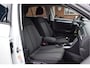 Volkswagen T-Roc 1.0 TSI Life Airco Lichtmetaal Trekhaak Navi