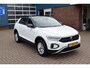 Volkswagen T-Roc 1.0 TSI Life Airco Lichtmetaal Trekhaak Navi