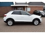 Volkswagen T-Roc 1.0 TSI Life Airco Lichtmetaal Trekhaak Navi
