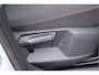 Volkswagen T-Roc 1.0 TSI Life Airco Lichtmetaal Trekhaak Navi