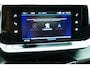 Peugeot 2008 1.2 130pk Allure Pack. Camera, Navi, Clima, Cruise, 17"LMV, Full Led Koplampen