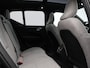 Volvo XC40 Recharge Twin Ultimate 82 kWh / Trekhaak / Pan. dak / 20" / Wool blend / Privacy glass / Stoel+stuurwielverwarming / Full Pixel LED