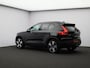 Volvo XC40 Recharge Twin Ultimate 82 kWh / Trekhaak / Pan. dak / 20" / Wool blend / Privacy glass / Stoel+stuurwielverwarming / Full Pixel LED