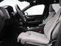 Volvo XC40 Recharge Twin Ultimate 82 kWh / Trekhaak / Pan. dak / 20" / Wool blend / Privacy glass / Stoel+stuurwielverwarming / Full Pixel LED