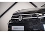 Volkswagen T-Roc R-Line | Panorama | IQ Light | ACC | Camera | 19" | IQ Drive | Stoel/Stuuverw. |