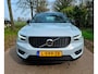 Volvo XC40 1.5 T3 R-Design / panoramadak