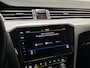 Volkswagen Passat Variant 1.4 TSI PHEV GTE 218Pk Automaat (VIRTUAL COCKPIT, APPLE CARPLAY, GROOT NAVI, STOELVERWARMING, CAMERA, KEYLESS, SPORTSTOELEN, MODE KNOP, ADAPTIVE CRUISE, NIEUWSTAAT)