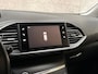 Peugeot 308 SW 1.2 PureTech Allure (APPLE CARPLAY, GROOT NAVI, GETINT GLAS, SPORTSTOELEN, CRUISE, PARKEERSENSOREN, NIEUWE APK, NIEUWSTAAT)
