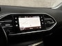 Peugeot 308 SW 1.2 PureTech Allure (APPLE CARPLAY, GROOT NAVI, GETINT GLAS, SPORTSTOELEN, CRUISE, PARKEERSENSOREN, NIEUWE APK, NIEUWSTAAT)