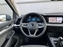 Volkswagen Golf 1.0 TSI 110pk Life | Navigatie | Adaptive Cruise | PDC V+A