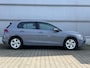 Volkswagen Golf 1.0 TSI 110pk Life | Navigatie | Adaptive Cruise | PDC V+A