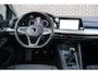 Volkswagen Golf 1.0 TSI 110pk Life | Navigatie | All Season Banden | Active Infodisplay