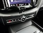 Volvo XC60 T6 Plug-in hybrid AWD Plus Dark | SOH 100% | Panoramadak | 360° camera | Stoel- en Stuurverwarming | Trekhaak